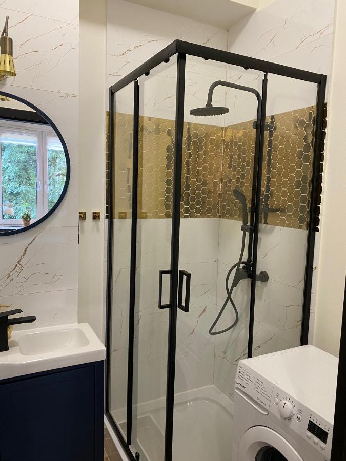 Przytulny I Nowoczesny Apartament Malgosi, 10 Min Pieszo Od Dworca I Galerii Katowice Eksteriør bilde